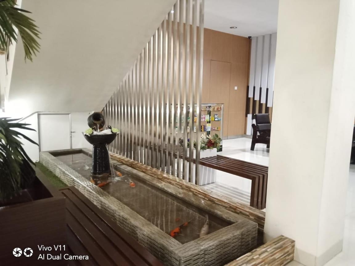 Ayla City Hotel Sorong Bagian luar foto