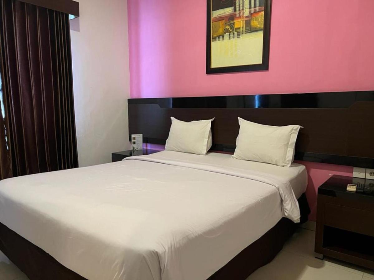Ayla City Hotel Sorong Bagian luar foto