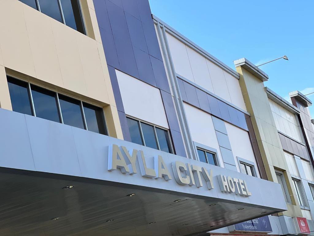 Ayla City Hotel Sorong Bagian luar foto