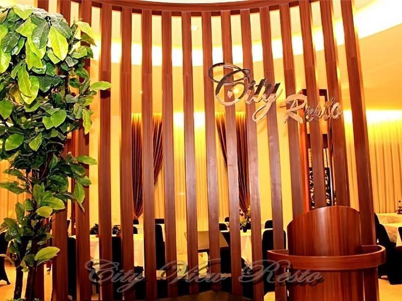 Ayla City Hotel Sorong Bagian luar foto