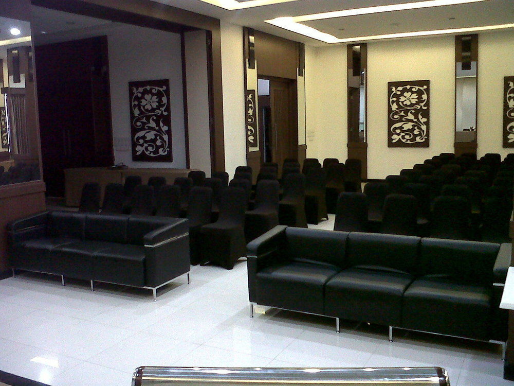 Ayla City Hotel Sorong Bagian luar foto